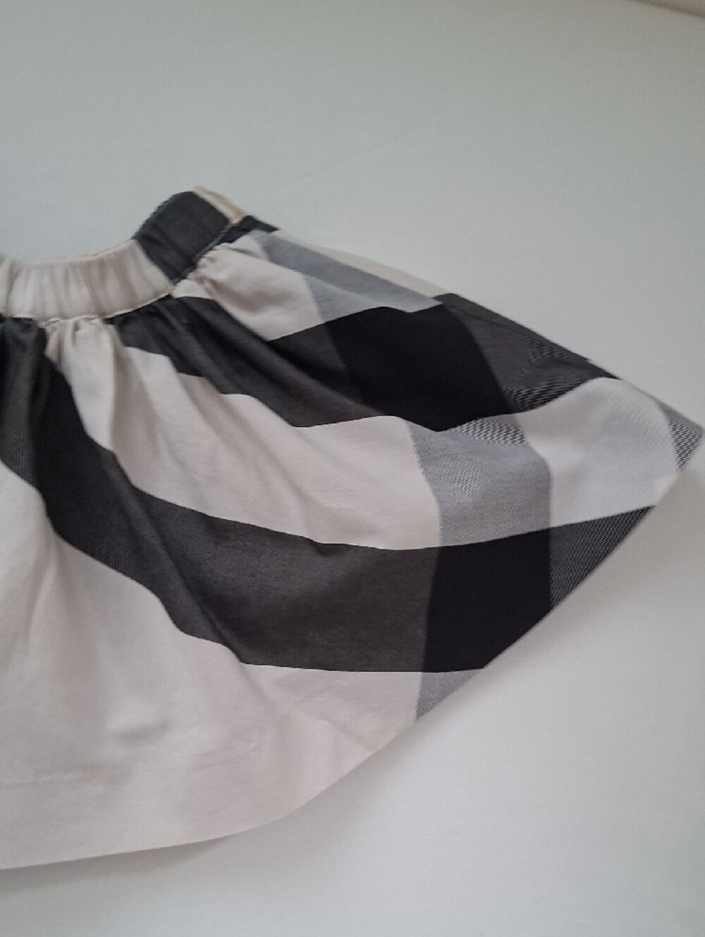 Burberry Beige, Black and White Checkered Cotton Full Circle Skirt Floral Design - Picture 7 of 16